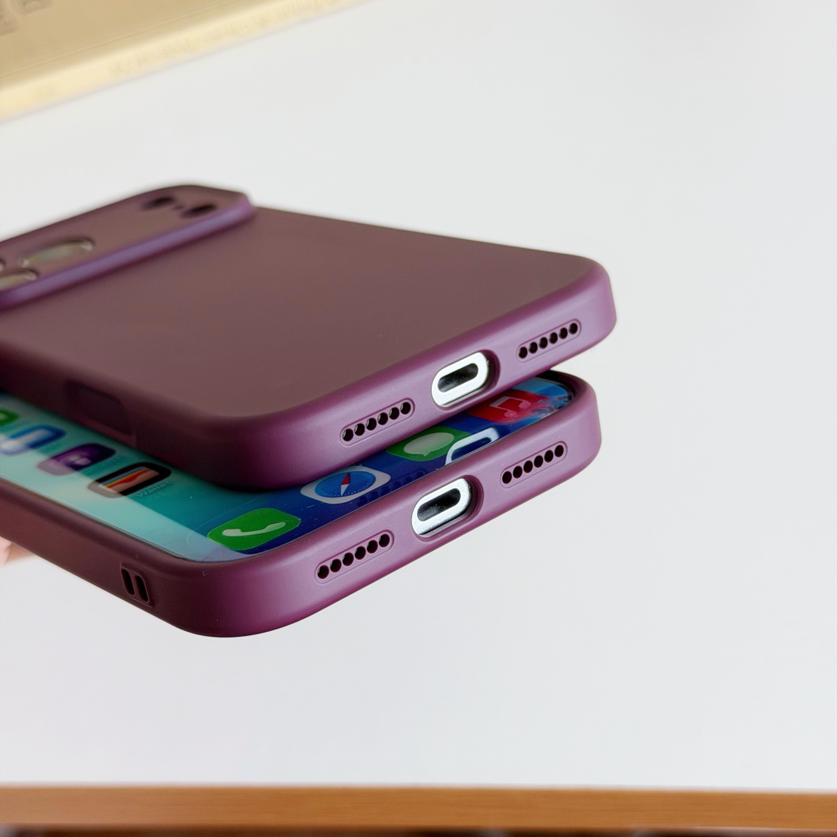 เคสโทรศัพท์ซิลิโคนเหลวแม่เหล็ก - Liquid Silicone Magnetic Phone Case บทวิจารณ์และราคา